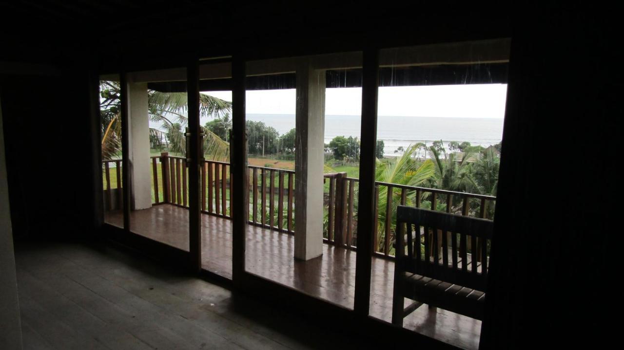 Dikaloha Surfschool And Stay Airsatang Eksteriør bilde