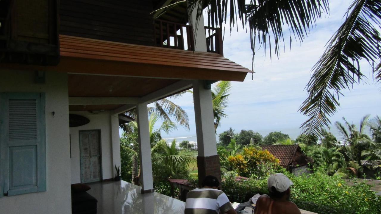 Dikaloha Surfschool And Stay Airsatang Eksteriør bilde