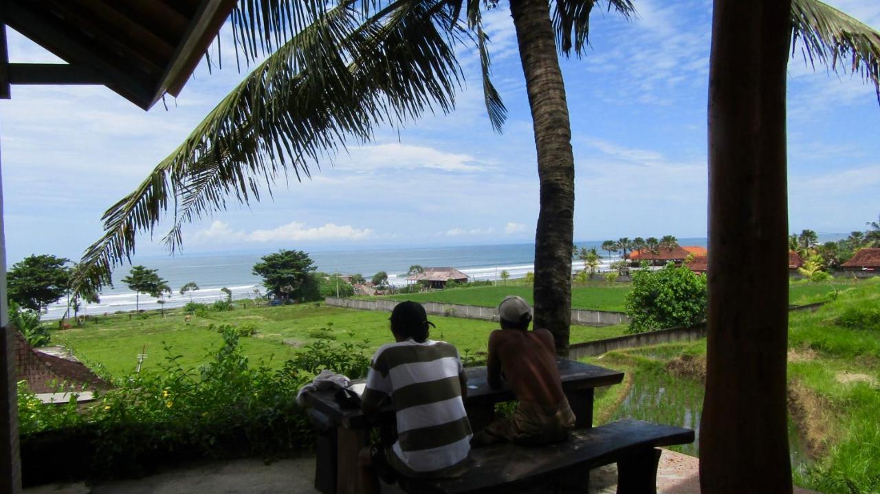 Dikaloha Surfschool And Stay Airsatang Eksteriør bilde