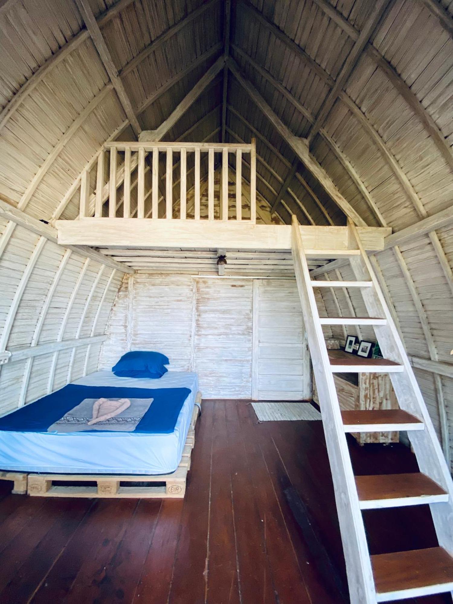 Dikaloha Surfschool And Stay Airsatang Eksteriør bilde